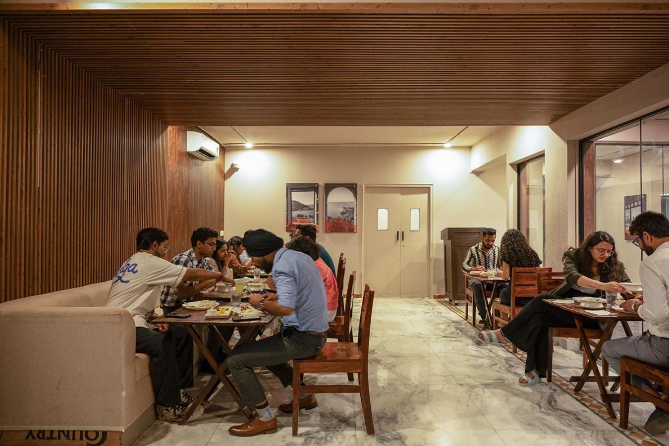 Firebrick Boutique Residences - Amethyst House غورغاون المظهر الخارجي الصورة