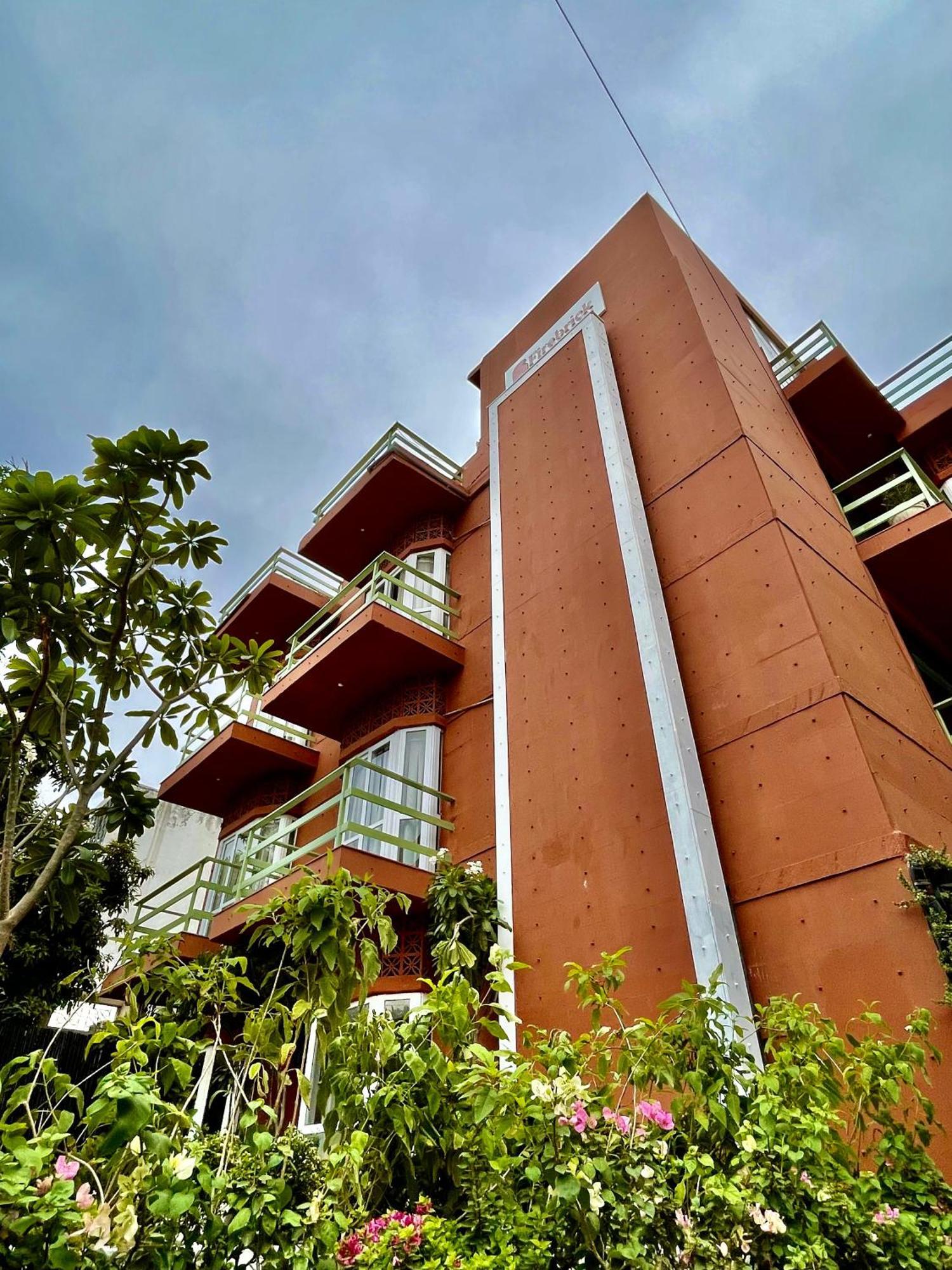 Firebrick Boutique Residences - Amethyst House غورغاون المظهر الخارجي الصورة